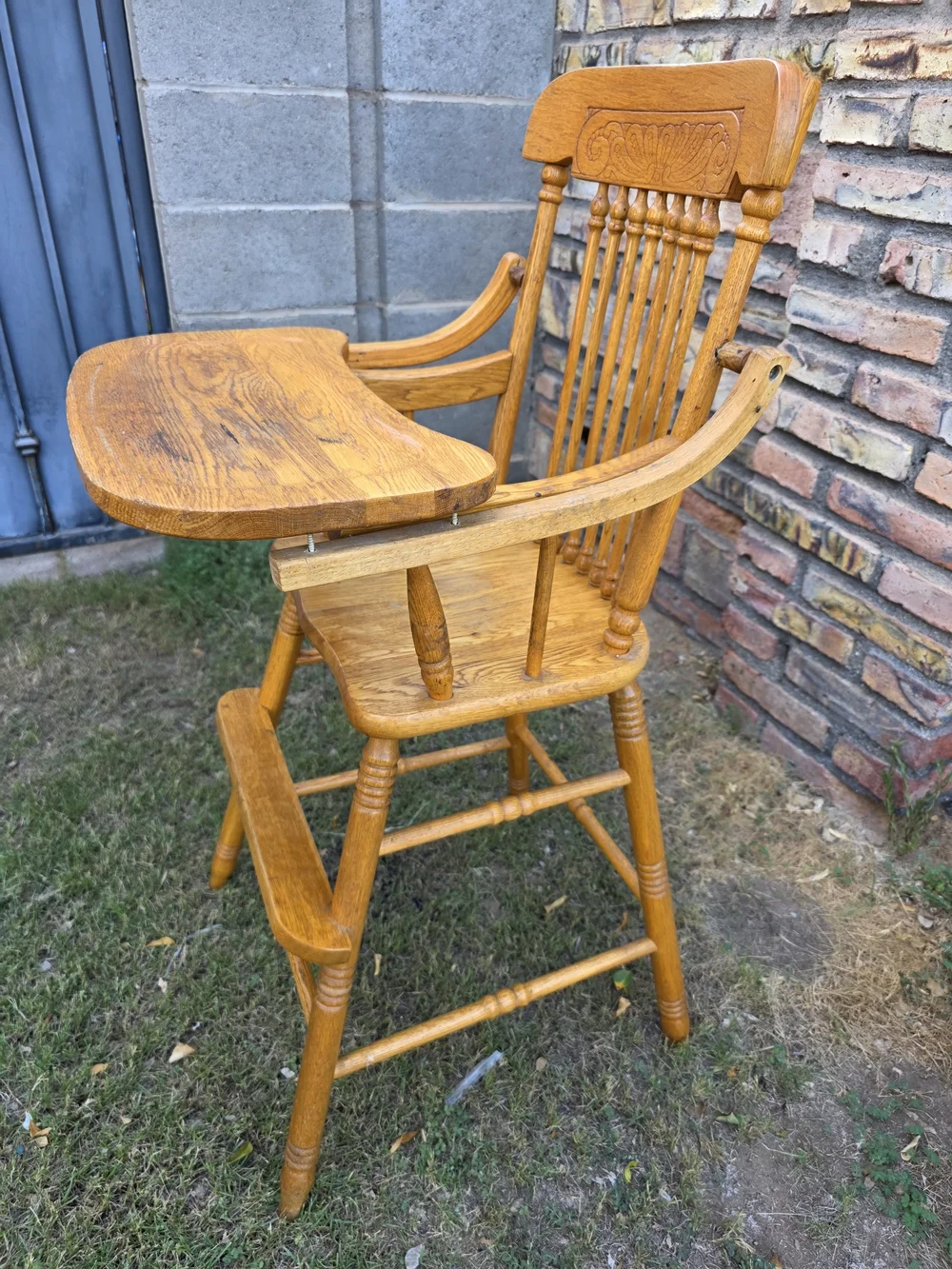 Vintage-Style Wooden High Chair in Honey Brown